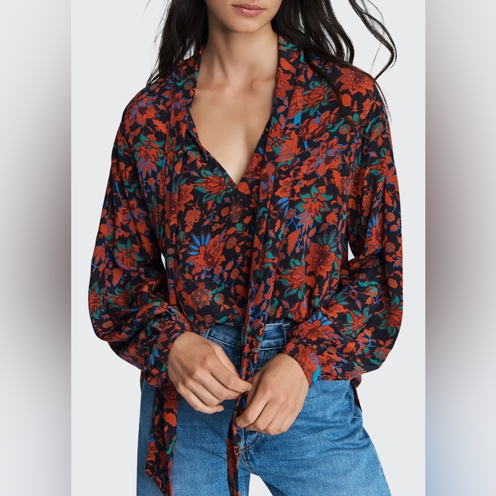 RARE RAG AND BONE NWT Emily Silk Floral BlouseāXS